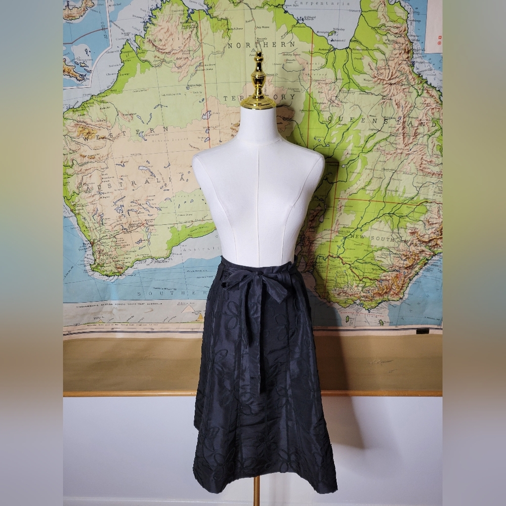 Elegant Black Skirt By NABI Tie Waist Floral Design Size M